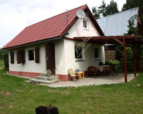 Domek letniskowy nad jeziorem Juksty  w miejscowości Mrągowo