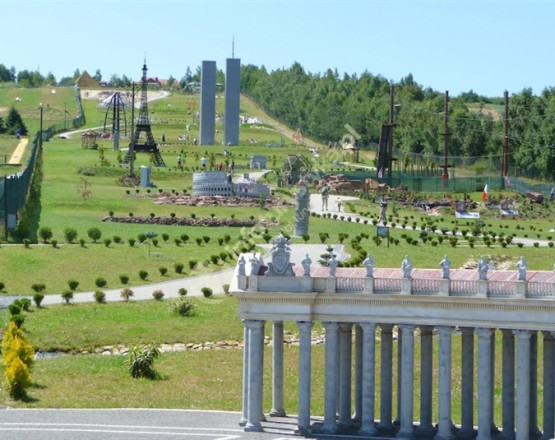 Park Rozrywki i Miniatur SabatKrajno w miejscowości Krajno