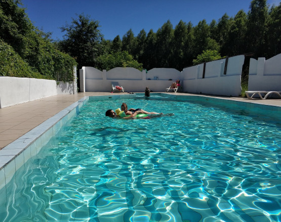 Uroczysko Jakubowo z basenem  w miejscowości Dąbrówno
