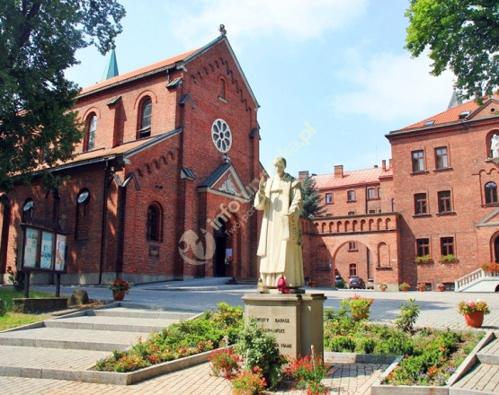 Sanktuarium św. Józefa - Klasztor Ojców Karmelitów Bosych w miejscowości Wadowice