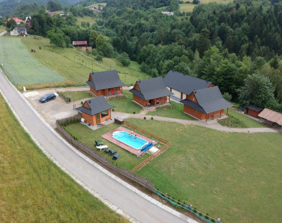 Chaty Niwki u Zbója  w miejscowości Krościenko nad Dunajcem