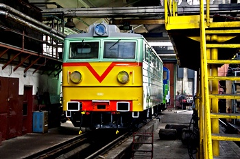 PKP CARGO przywróciło historyczne barwy kolejnej lokomotywie