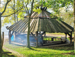 Dom na terenie Osady Turystycznej Czorsztyn w miejscowości Kluszkowce