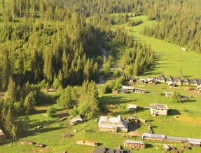 Gościniec nad Suchą Wodą  w miejscowości Małe Ciche