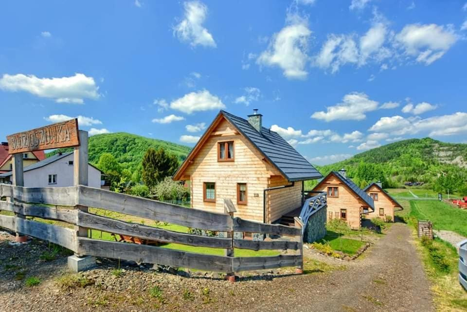 Domkowstwo  w miejscowości Bóbrka