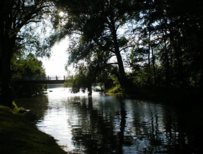 Wypoczynek nad jeziorem Łaśmiady  w miejscowości Malinówka Wielka