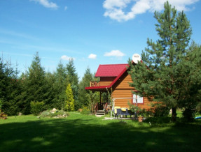 Domek przy lesie i nad jeziorem w miejscowości Wynki
