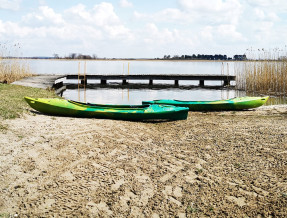 Domki przy plaży  w miejscowości Szymonka