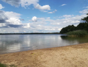 Osada Bociania Pięta  w miejscowości Leleszki