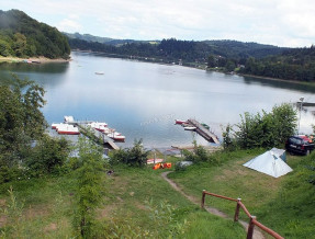 Domki nad Soliną- Pole namiotowe Zatoka nad Soliną  w miejscowości Wołkowyja