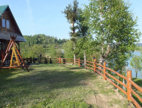 Domki nad Soliną- Pole namiotowe Zatoka nad Soliną  w miejscowości Wołkowyja