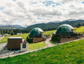 Góralski Harem Osada Glamp&Glass z jacuzzi  w miejscowości Murzasichle