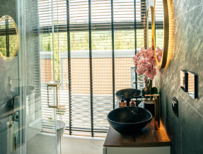 Góralski Harem Osada Glamp&Glass z jacuzzi  w miejscowości Murzasichle