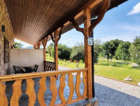 Agroturystyka Bliźniak Nad Stawem  w miejscowości Zahoczewie