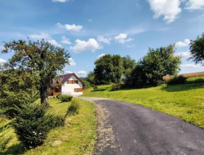 Agroturystyka Bliźniak Nad Stawem  w miejscowości Zahoczewie