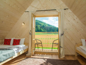 Domek Trzy Doliny Zakopane–Three Valleys Chalet Grill&Jacuzzi  w miejscowości Zakopane