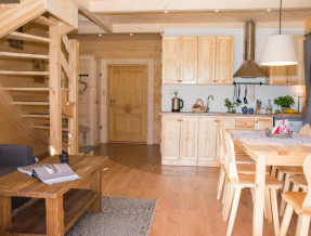 Domek Trzy Doliny Zakopane–Three Valleys Chalet Grill&Jacuzzi  w miejscowości Zakopane