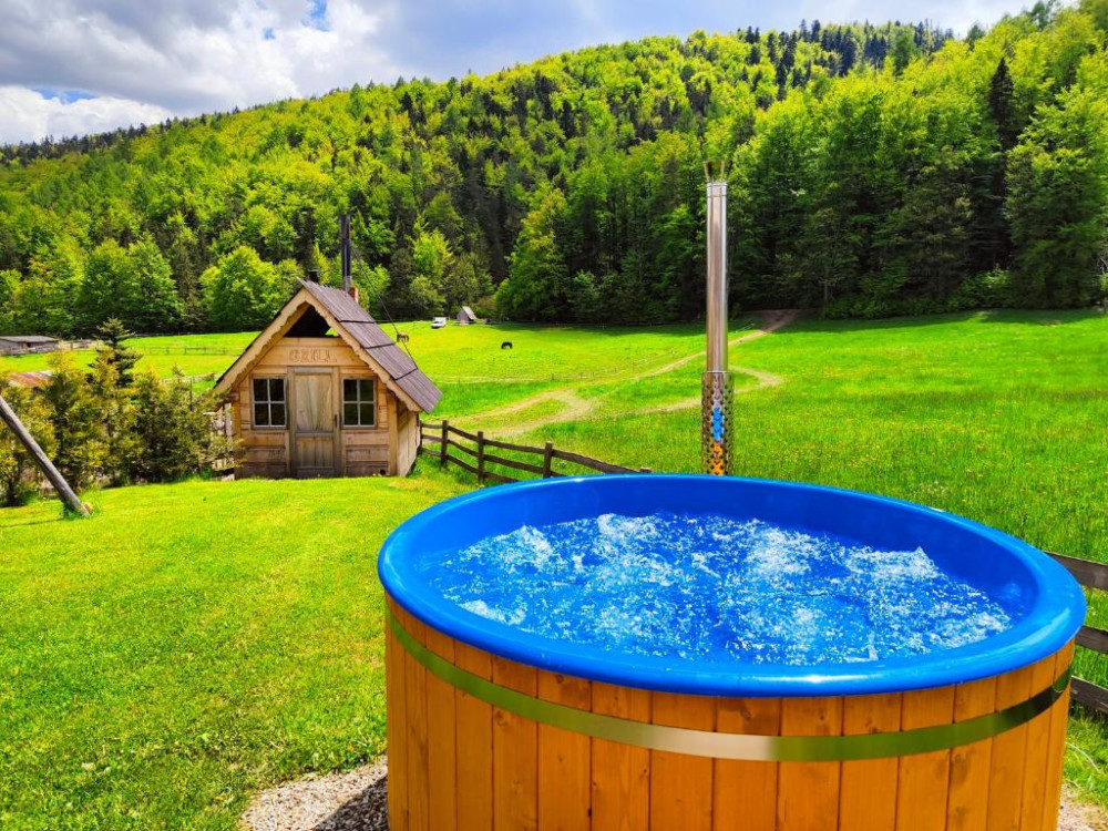Domek Trzy Doliny Zakopane–Three Valleys Chalet Grill&Jacuzzi  w miejscowości Zakopane