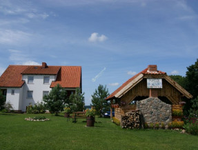 Agroturystyka -domek i pokoje gościnne  na wzgórzu nad jeziorem Gołdapiwo w miejscowości Kruklanki