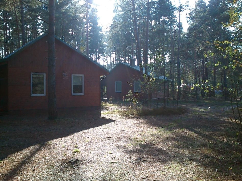 DOMKI NAD TANWIĄ w miejscowości Huta Szumy