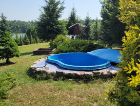 Domki letniskowe na Mazurach nad jeziorem  w miejscowości Chrzanowo