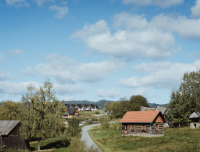 Kompleks Tawerna Vito Apartamenty Port jachtowy Restauracja  w miejscowości Czorsztyn