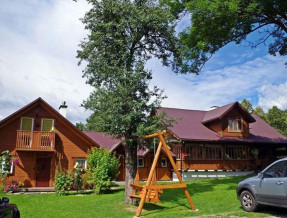 Domki Helmuta na zaciszu  w miejscowości Ustrzyki Dolne