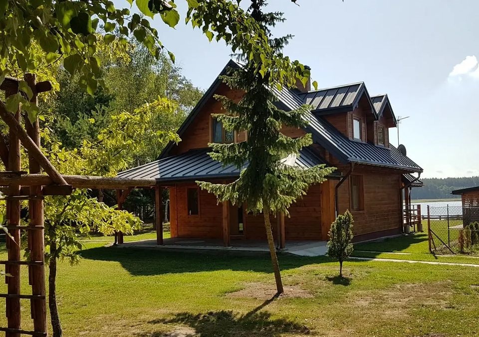 Całoroczny dom nad jeziorem Rajgrodzkim w miejscowości Stacze