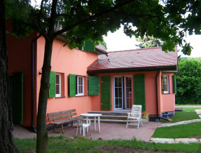 Dom z kominkiem w miejscowości Radków