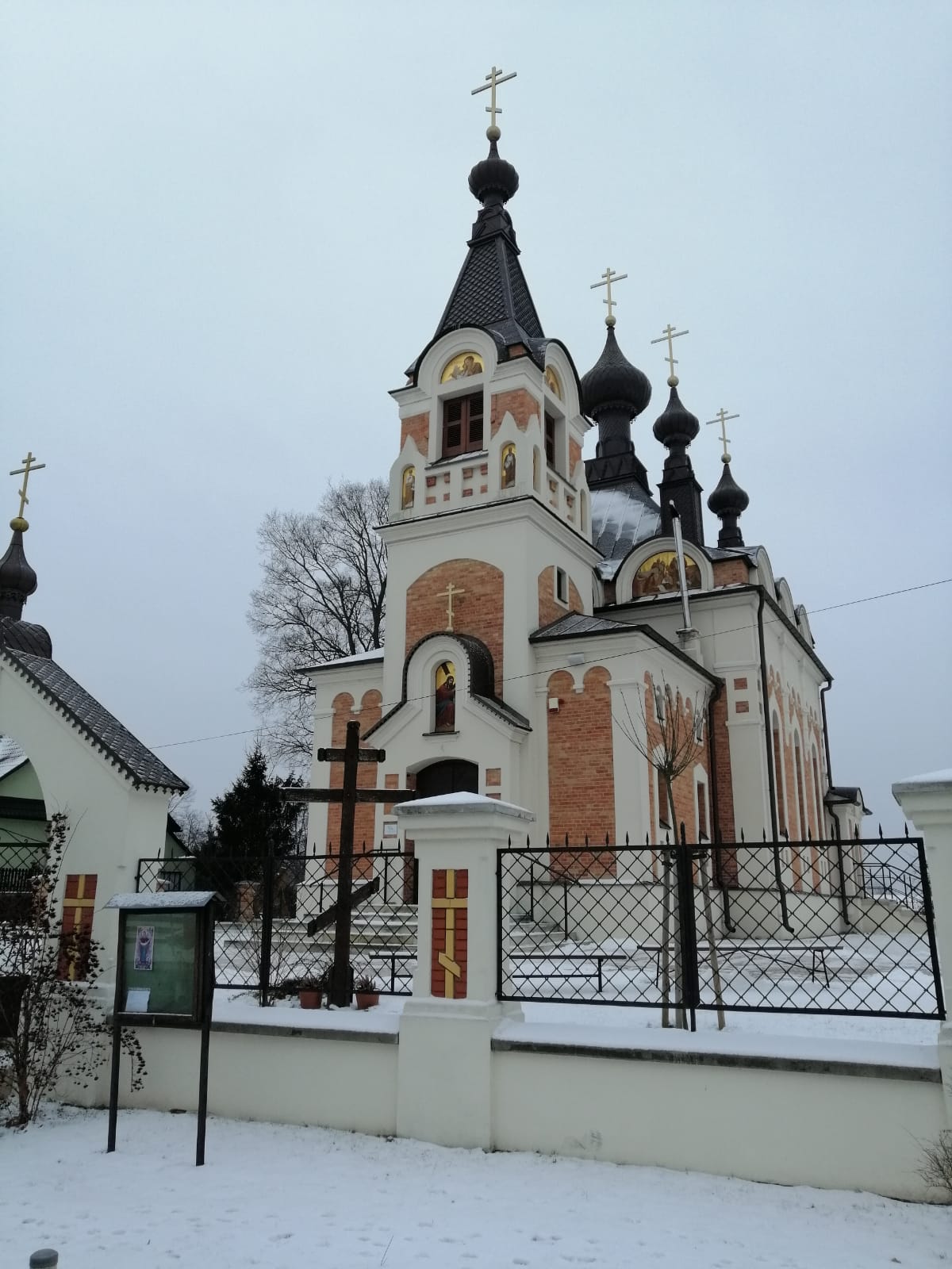 Cerkiew Opieki Matki Bożej w Sławatyczach w miejscowości Sławatycze